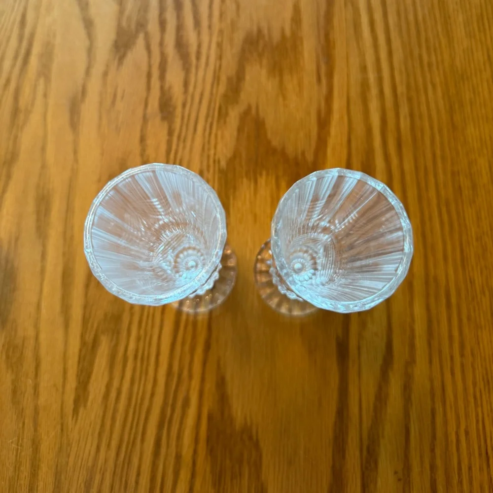 Set of 2 Elegant Clear Glass Fluted Vases